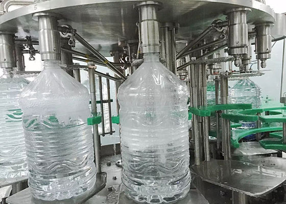 5L 3 σε 1 της PET πλαστική μηχανή πλήρωσης νερού μπουκαλιών αυτόματη