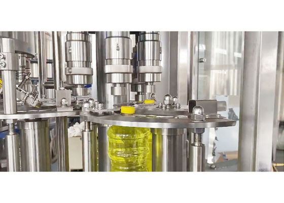 Γραμμική μηχανή πλήρωσης πετρελαίου λιπαντικών ελιών σάλτσας 500-1000ml τροφίμων εμβόλων τύπων CE 1000bph