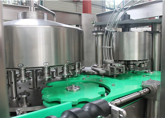 μηχανή κατώτατης πλήρωσης μπύρας 1500bph 330ml για ενωμένα με διοξείδιο του άνθρακα τα αργίλιο ποτά